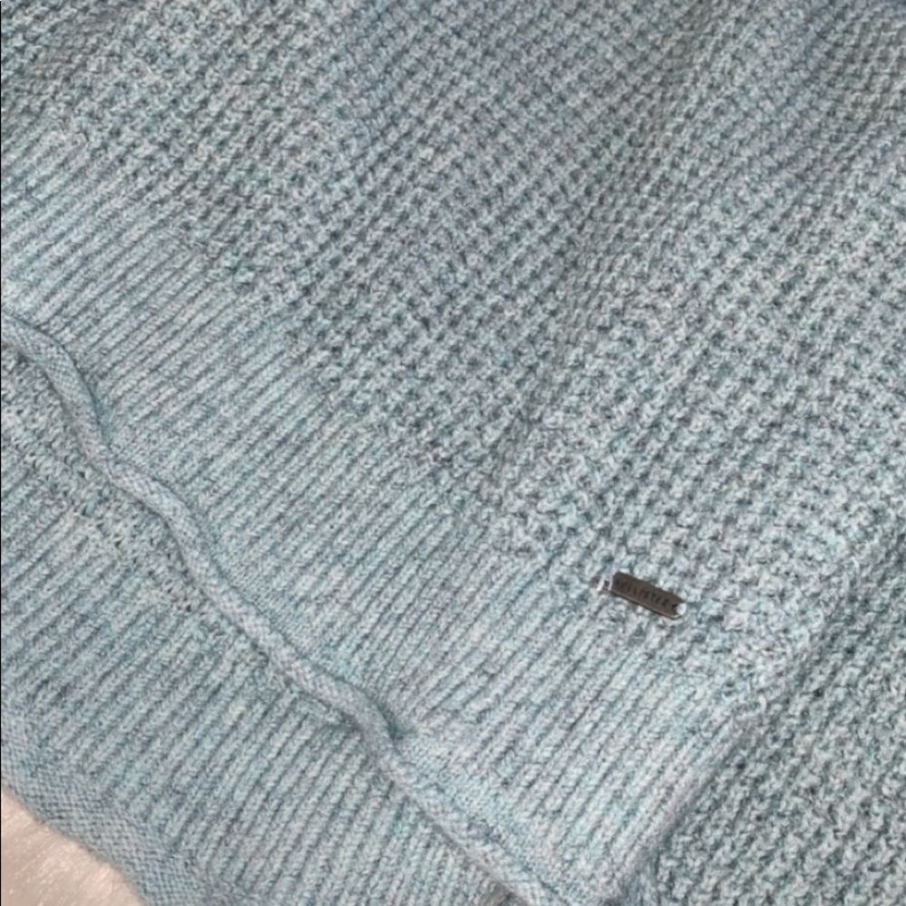 HOLLISTER SWEATER - Picture 2 of 2